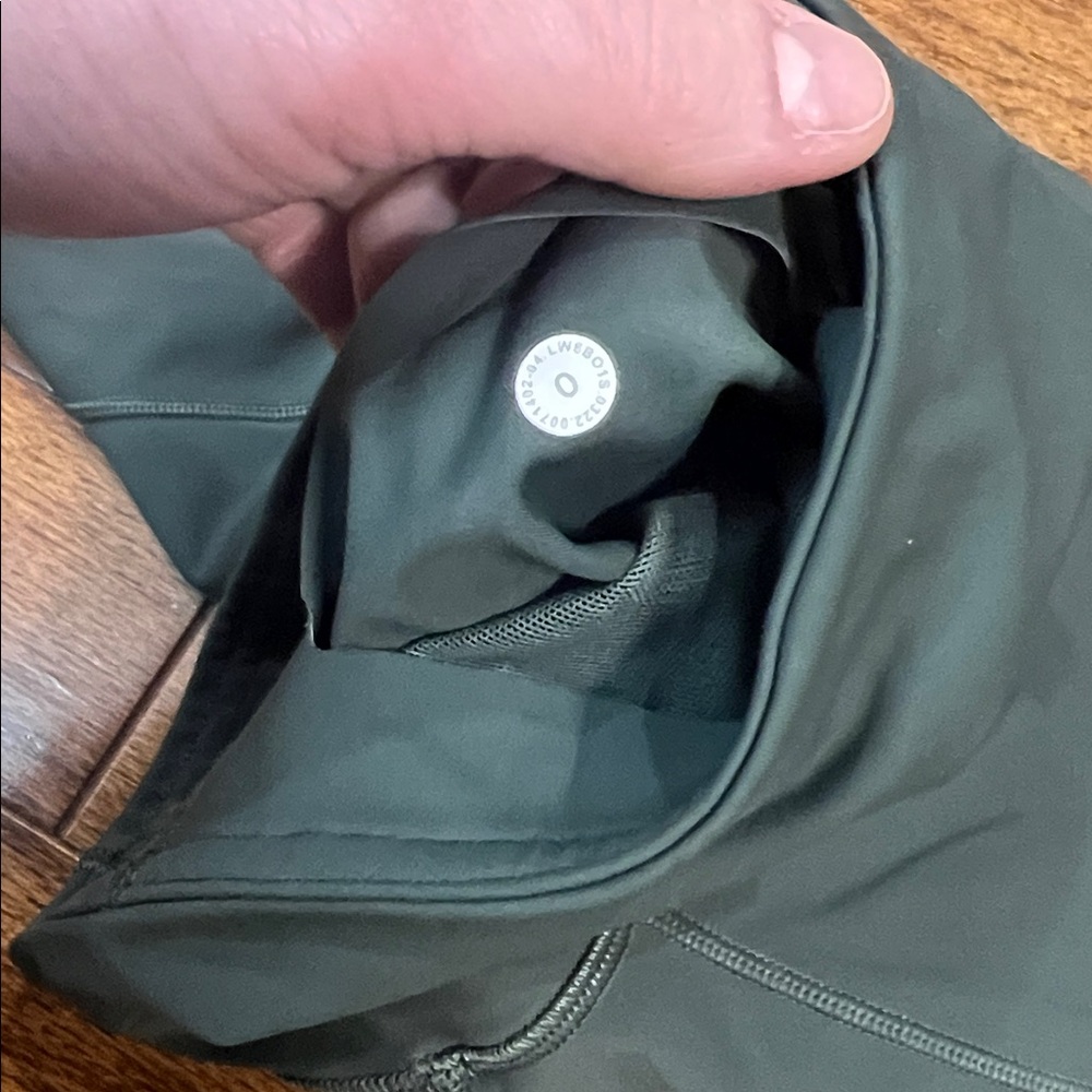 57. Lululemon army green base pace high rise crop 21” legging 0 - Picture 5 of 5